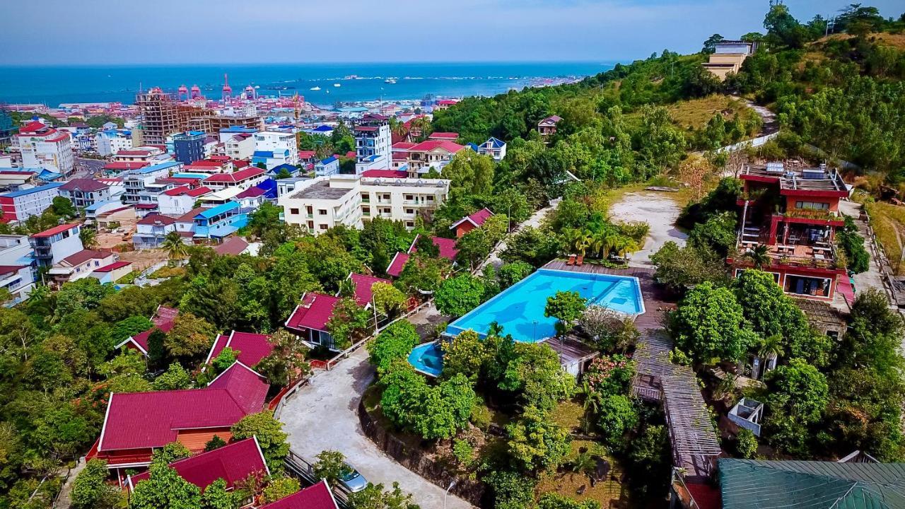 360 Resort Sihanoukville Exterior foto