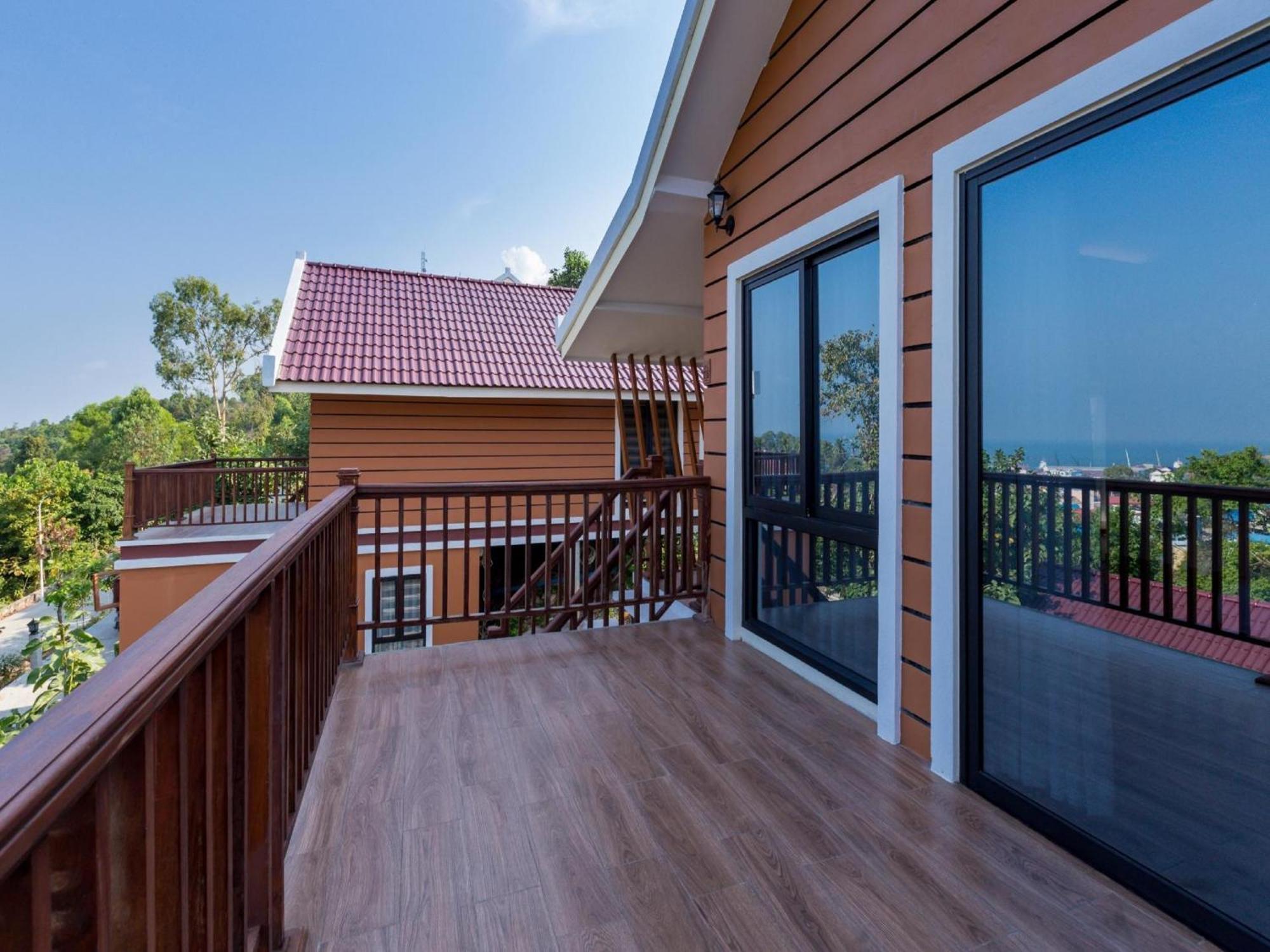 360 Resort Sihanoukville Exterior foto